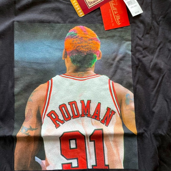 Mitchell & Ness Chicago Bulls Dennis Rodman T-shirt Size: Large - Picture 3 of 3
